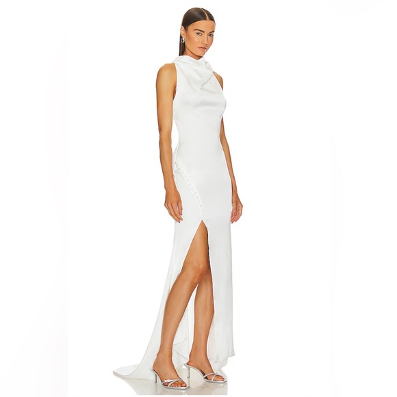 Jamilla Gown in Ivory - Picture 2 of 6